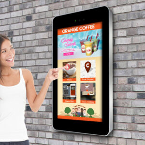 32" Wall-Mounted PCAP Outdoor Touch Screen, 2500cd/m² Brightness, Weather Proof, Vandal Proof, Smart Temperature Control System