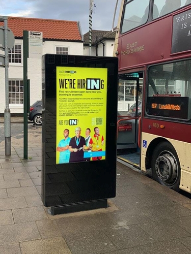 75" Freestanding PCAP Outdoor Touch Screen Poster, 2500cd/m² Brightness, Weather Proof, Vandal Proof, Smart Temperature Control System, Steel Enclosure - Image 7