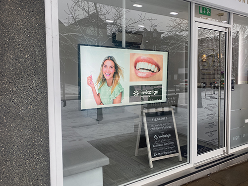 75" Ultra High Brightness Window Display, 3,500 cd/m² Brightness, Ultra Resistant Blackening 110°C, 24/7 Usage, Plug and Play - Image 4
